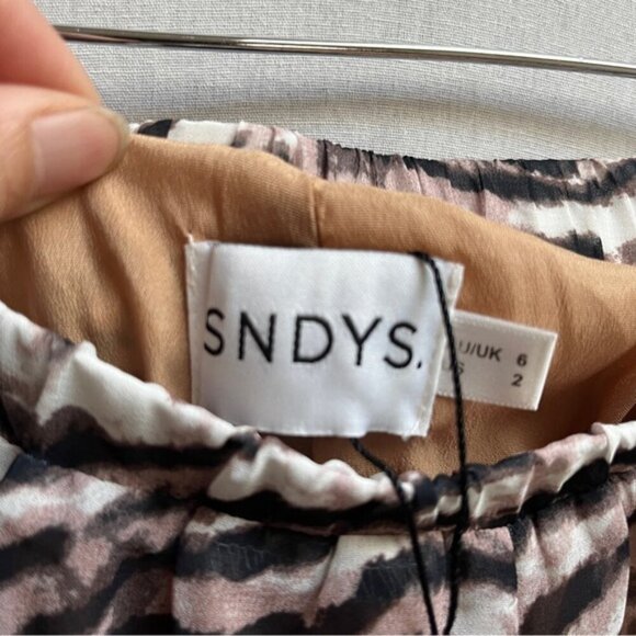NWT Sndy zebra printed pants Sz 2 - Picture 5 of 12